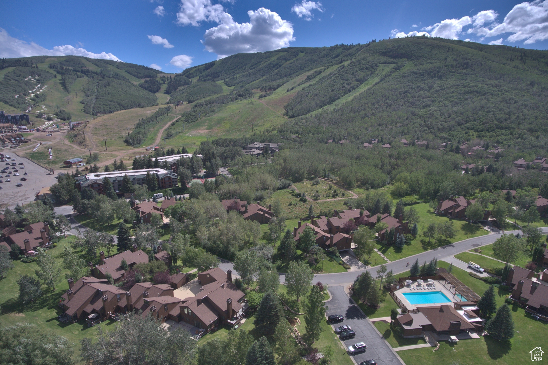 Park City, Utah 84060, United States, 3 Bedrooms Bedrooms, ,3 BathroomsBathrooms,Residential,Pending,38028