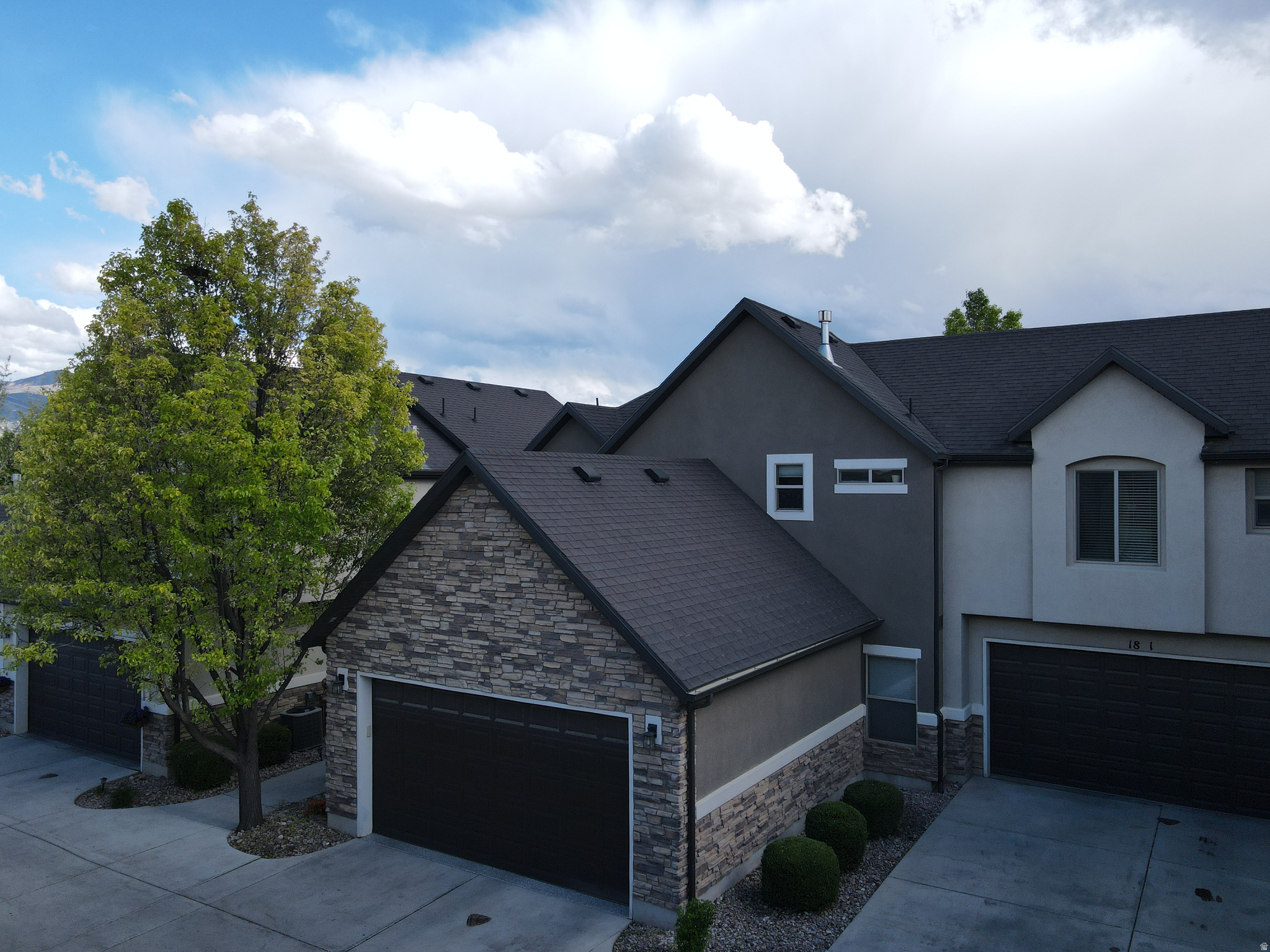 VALENTINE ESTATES - Residential