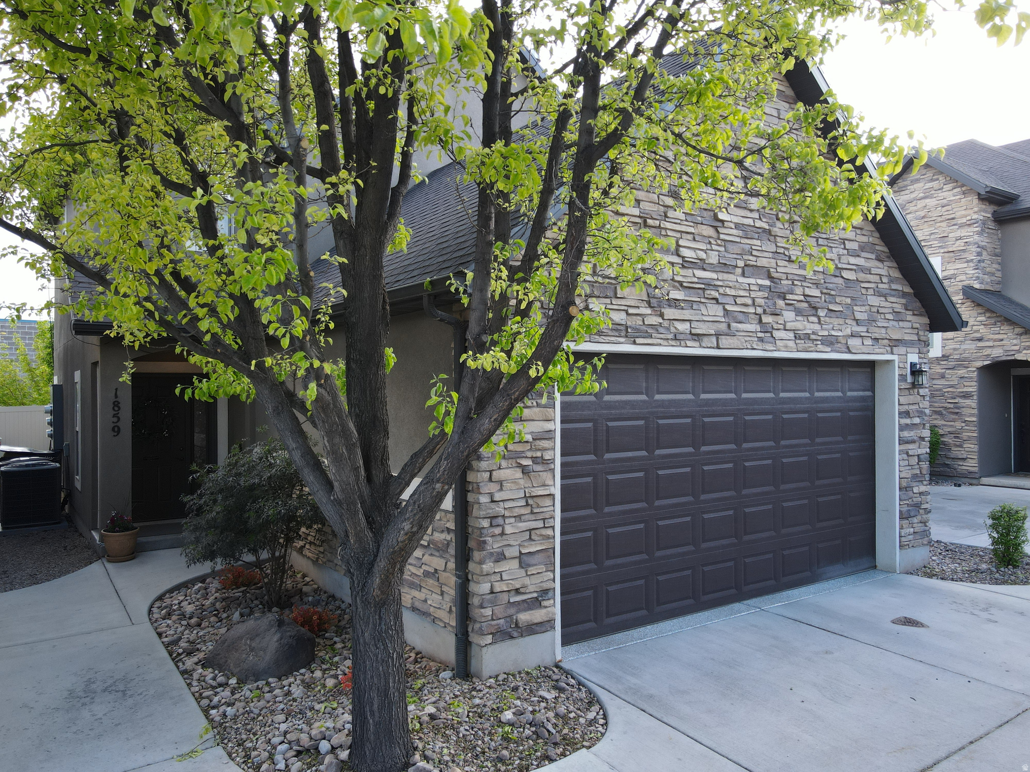 VALENTINE ESTATES - Residential