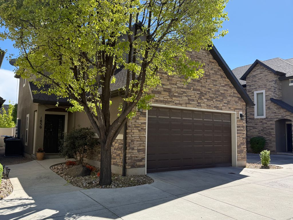 Photo of 1859 W 2300 S, Woods Cross, UT 84087 (MLS # 2153347)