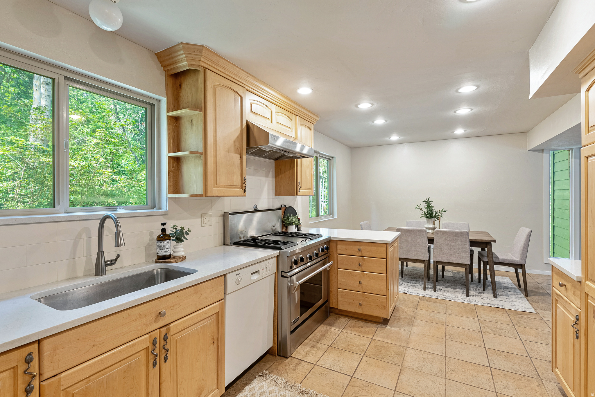 SUMMIT PARK - Residential