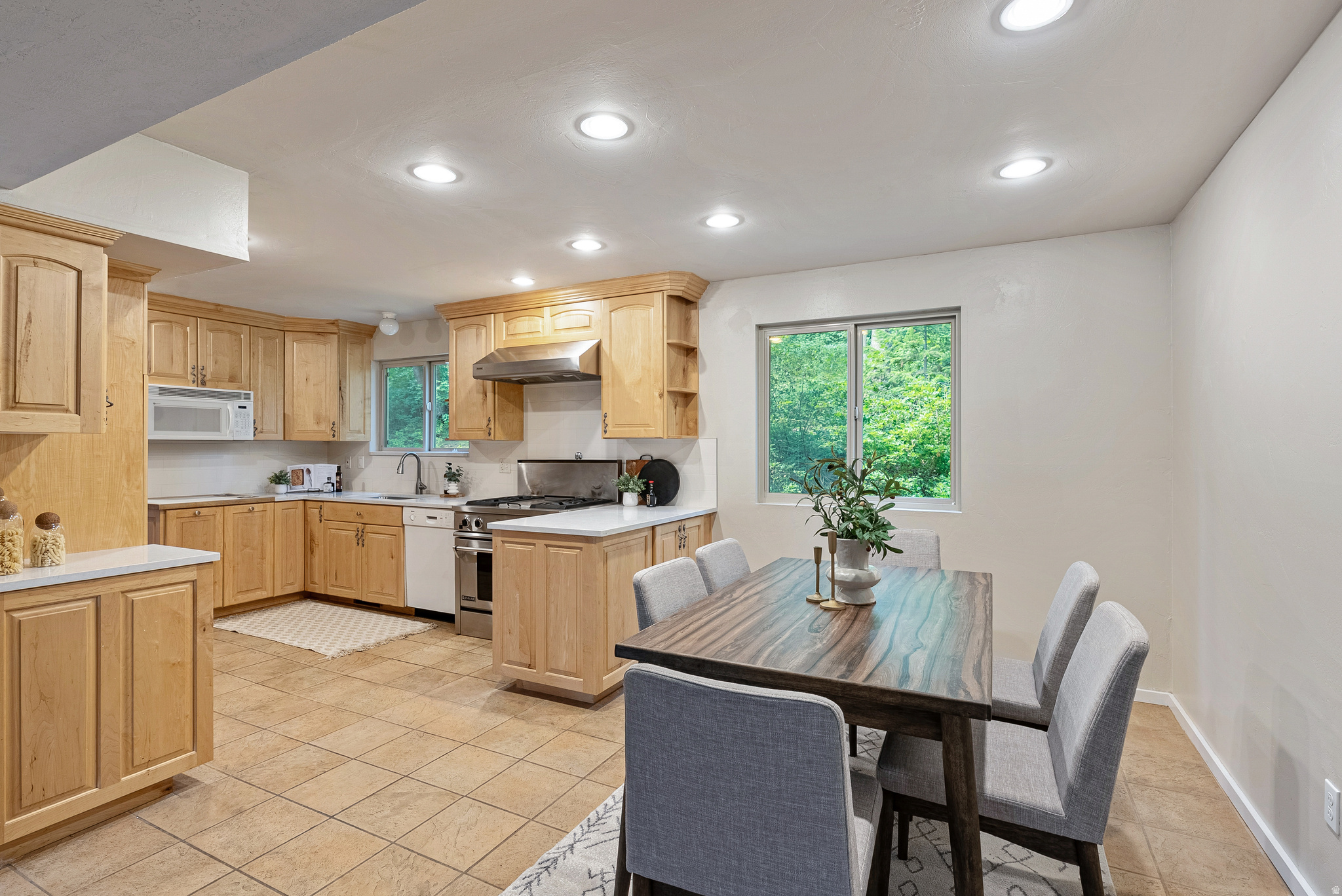 SUMMIT PARK - Residential