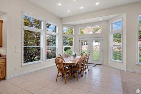 Tiny photo for 434 N 1400 E, Mapleton, UT 84664 (MLS # 2105899)