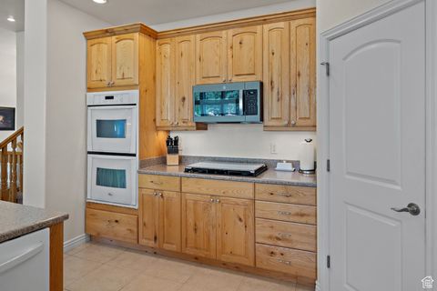 Tiny photo for 434 N 1400 E, Mapleton, UT 84664 (MLS # 2105899)