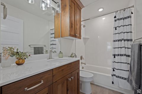 Tiny photo for 434 N 1400 E, Mapleton, UT 84664 (MLS # 2105899)