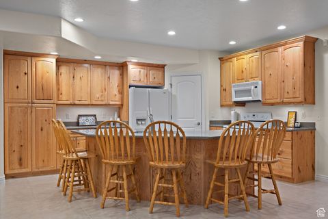Tiny photo for 434 N 1400 E, Mapleton, UT 84664 (MLS # 2105899)