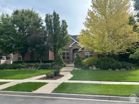 Tiny photo for 434 N 1400 E, Mapleton, UT 84664 (MLS # 2105899)