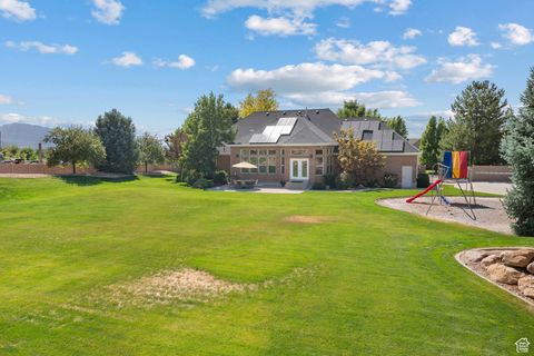 Tiny photo for 434 N 1400 E, Mapleton, UT 84664 (MLS # 2105899)