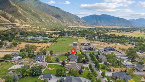 Tiny photo for 434 N 1400 E, Mapleton, UT 84664 (MLS # 2105899)