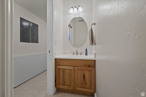 Tiny photo for 434 N 1400 E, Mapleton, UT 84664 (MLS # 2105899)