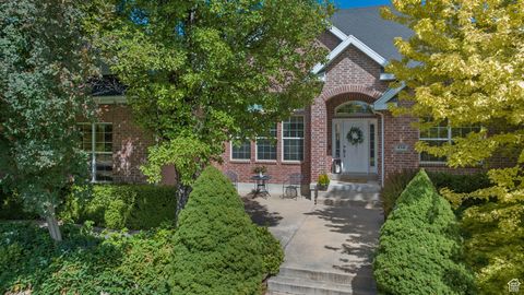 Tiny photo for 434 N 1400 E, Mapleton, UT 84664 (MLS # 2105899)