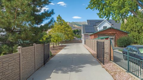 Tiny photo for 434 N 1400 E, Mapleton, UT 84664 (MLS # 2105899)