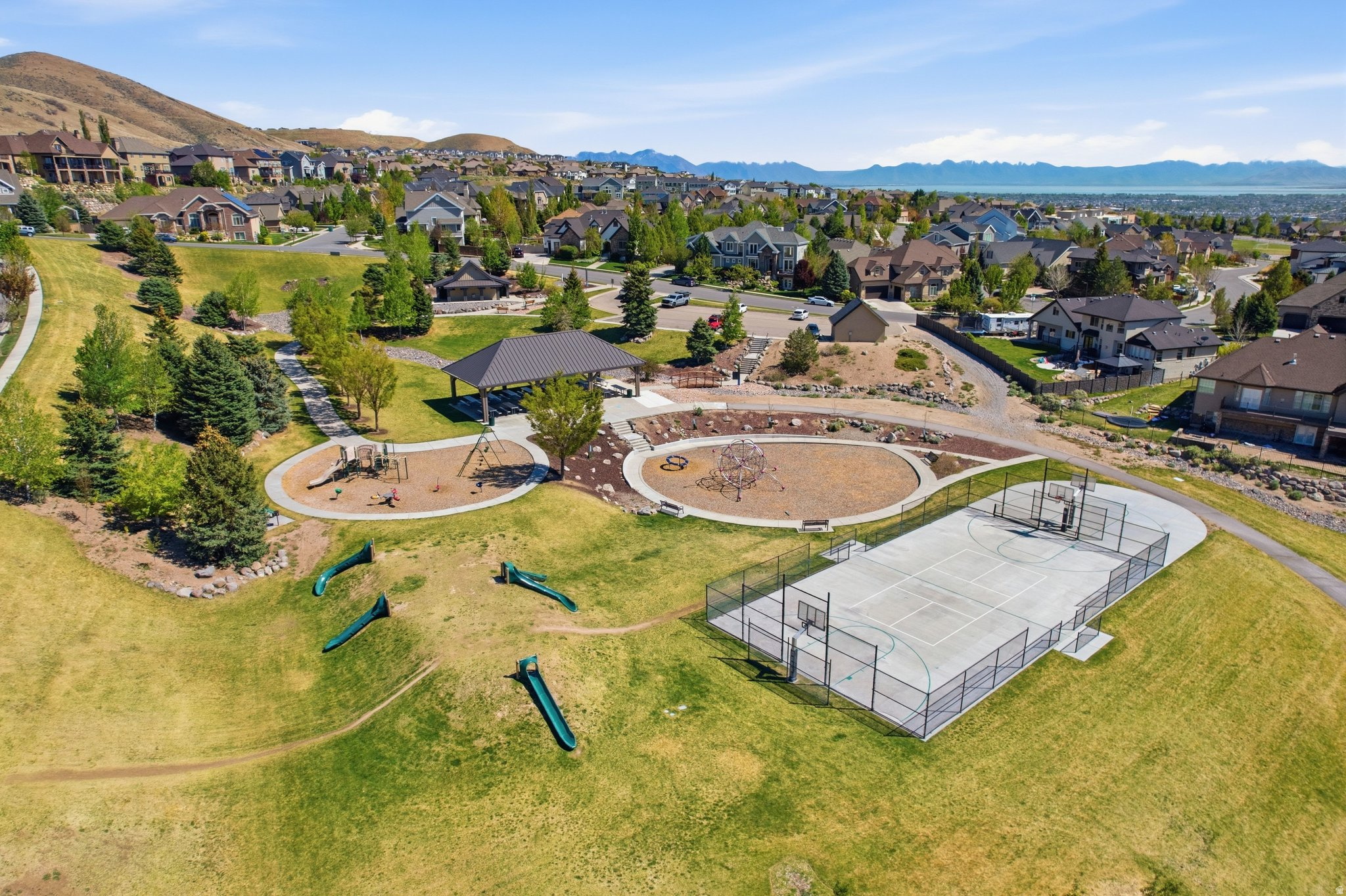 RIDGE - Residential