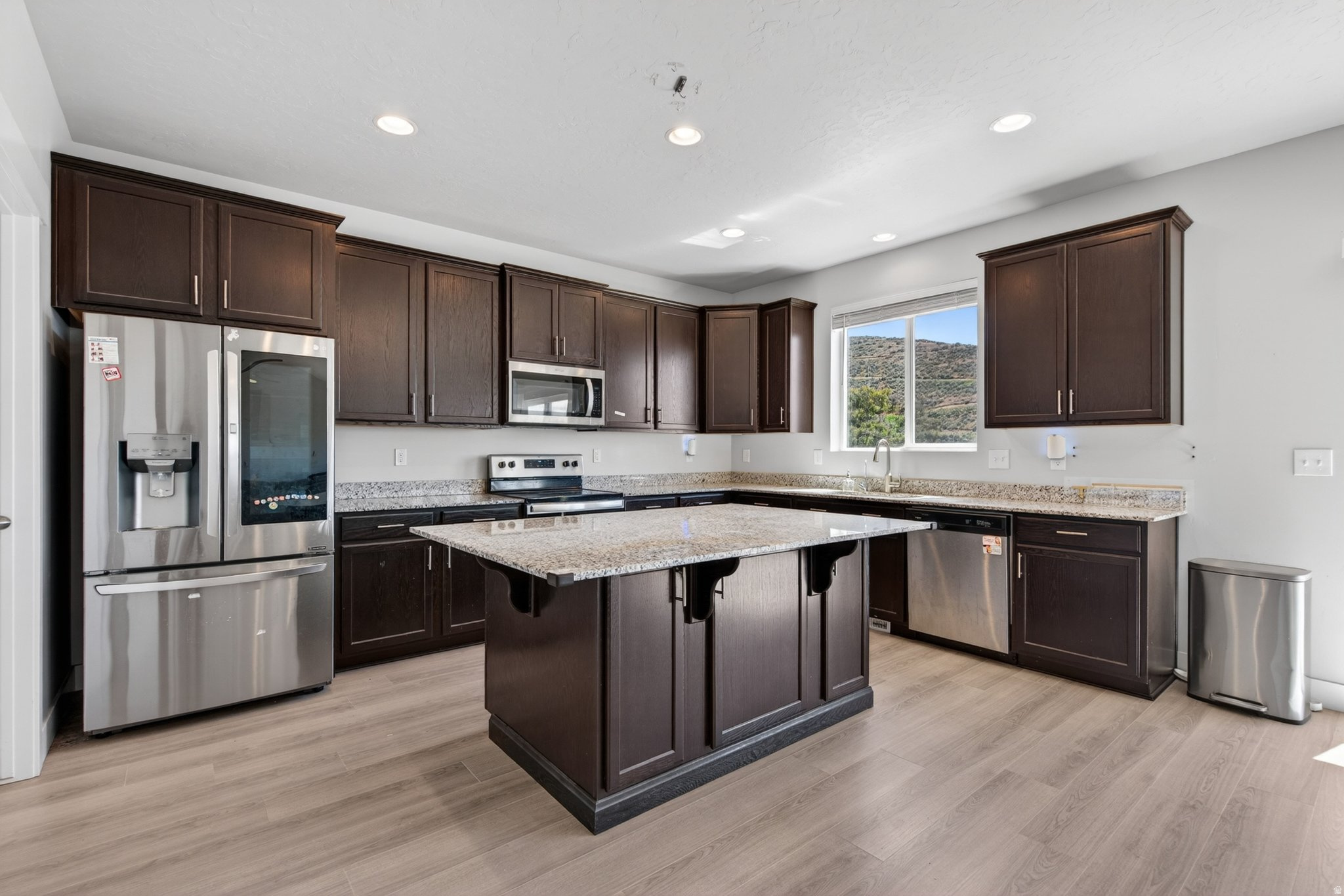 RIDGE - Residential