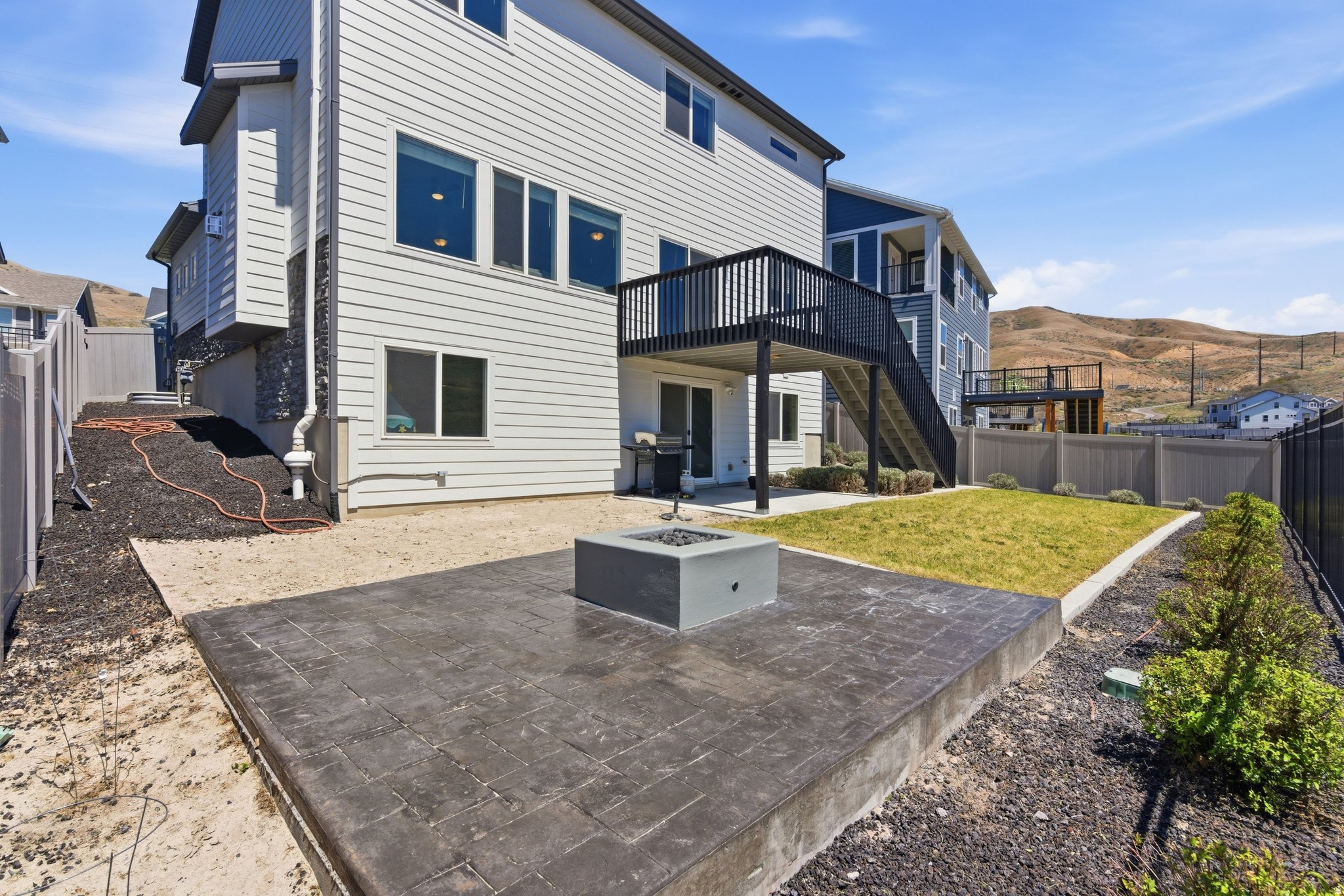 RIDGE - Residential