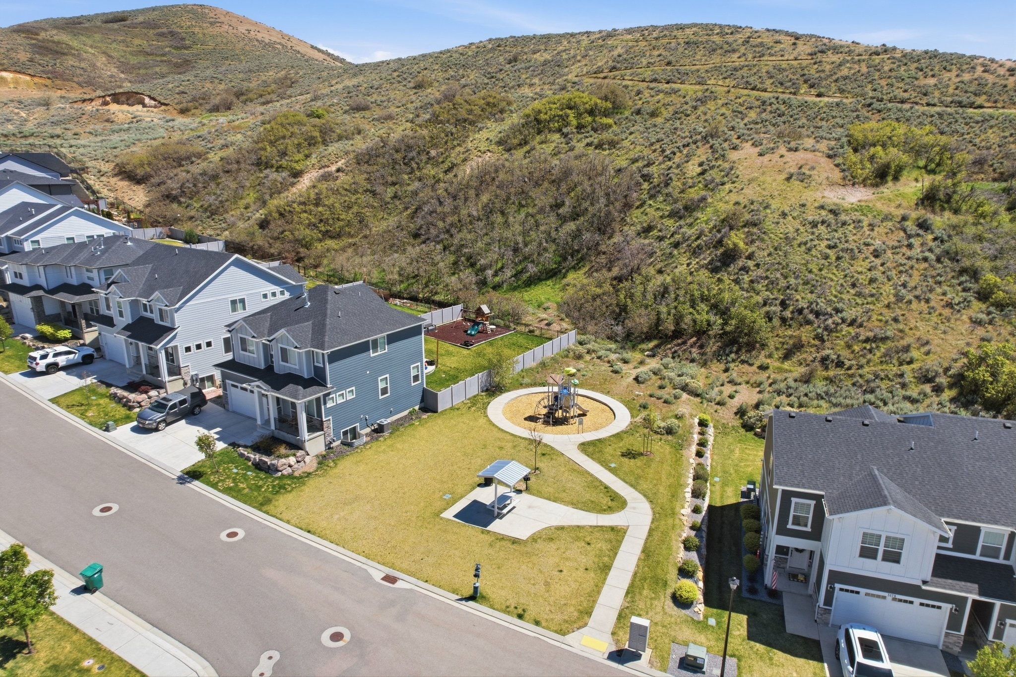 RIDGE - Residential