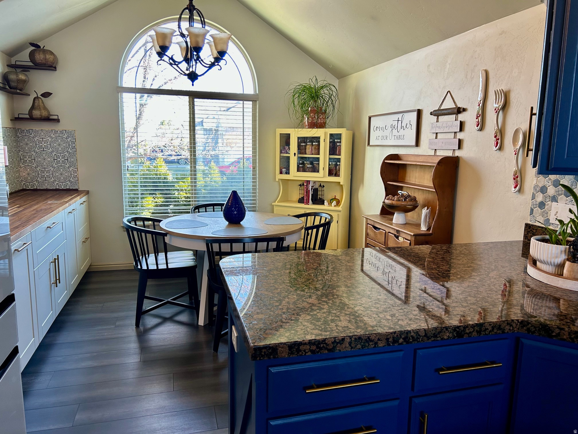 VILLAGES AT STONE GATE SUMMER TRAIL - Residential