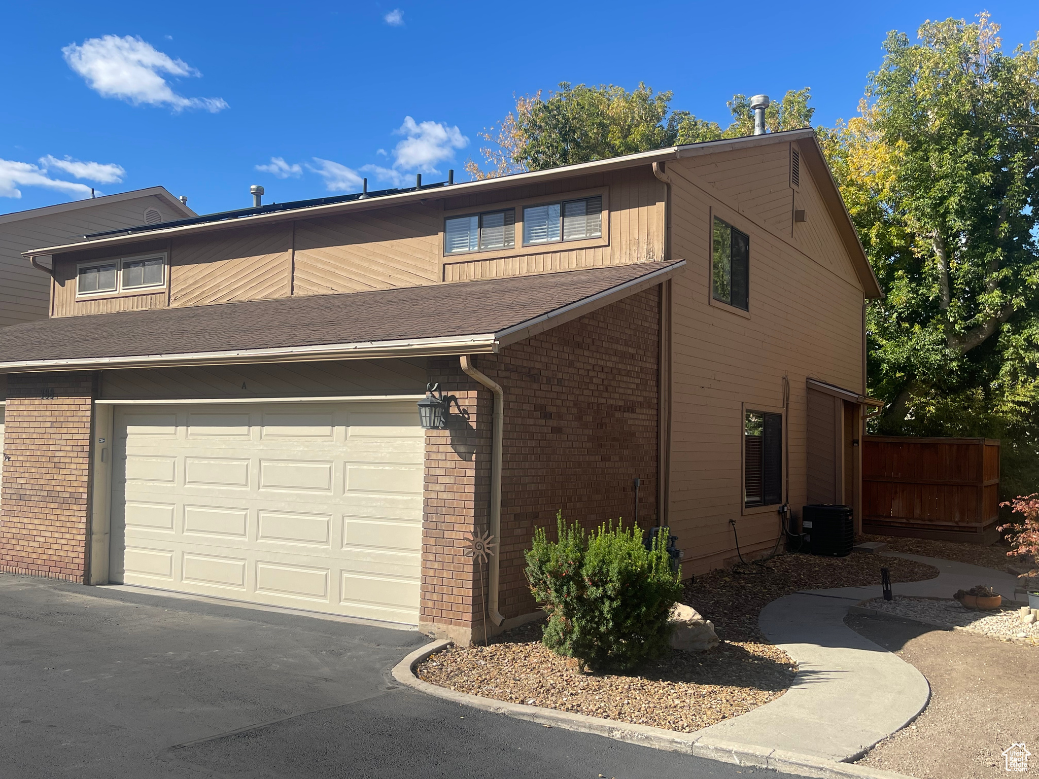SCOTTBROOK - Residential