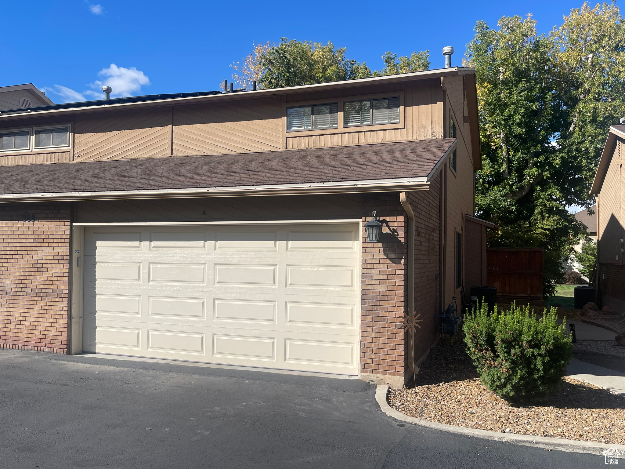 SCOTTBROOK - Residential