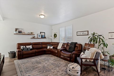 Tiny photo for 1505 E 3225 N, Layton, UT 84040 (MLS # 2132880)