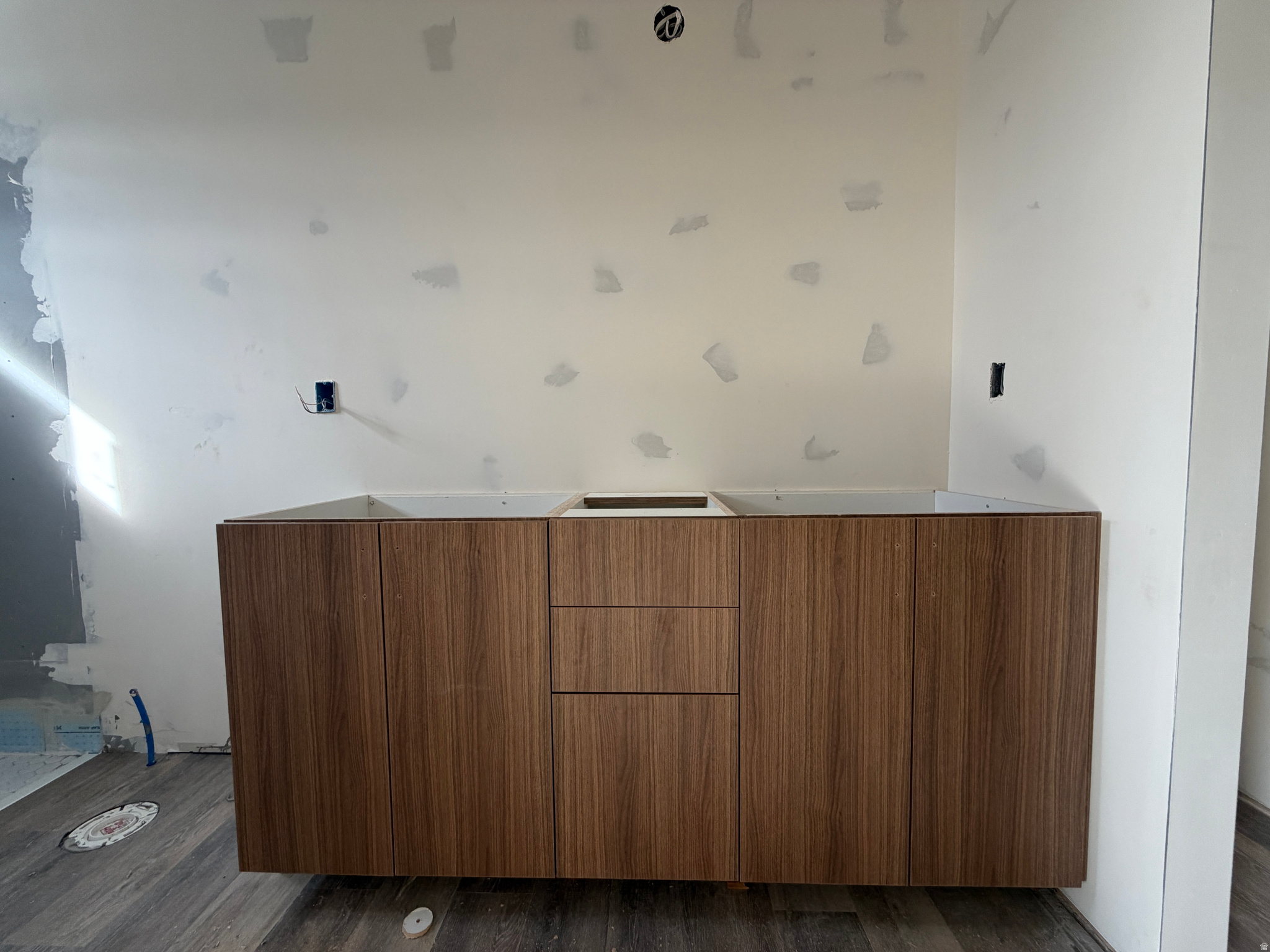 LATITUDE 40 - Residential