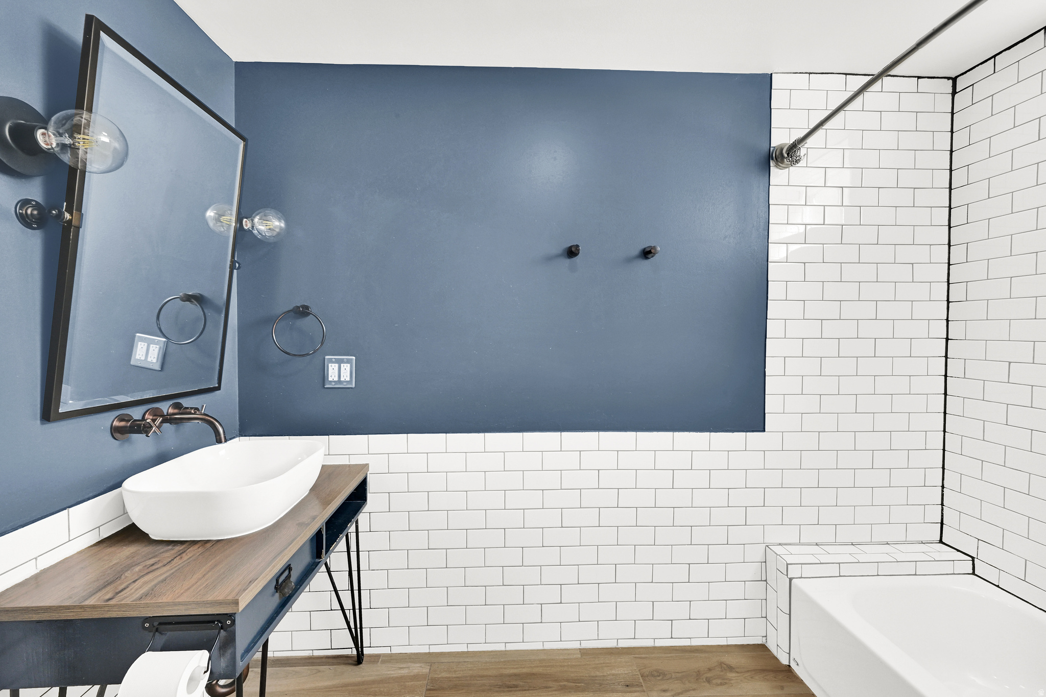 HIGHLAND PARK AREA - Residential