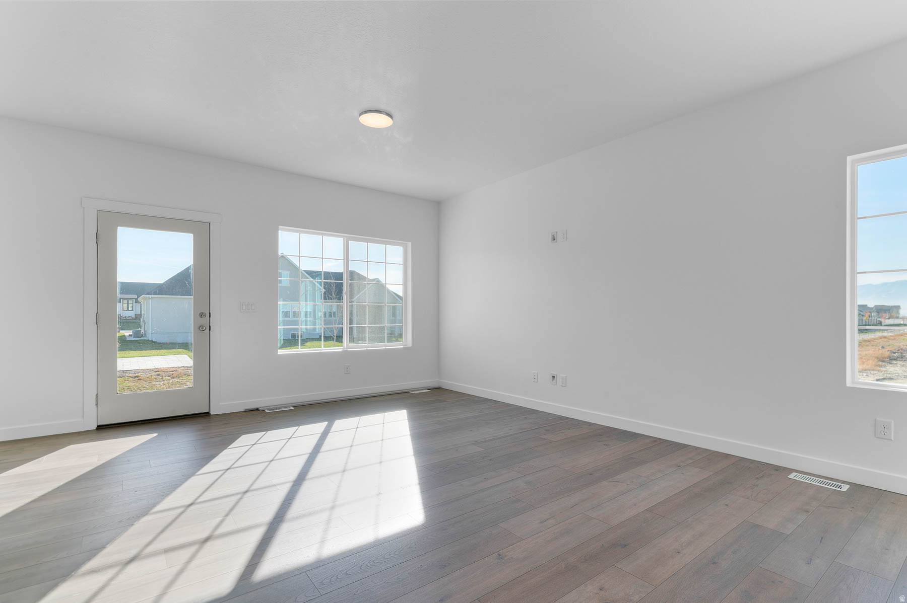 SAGEWOOD VILLAGE COTTAGES 1324 - Residential