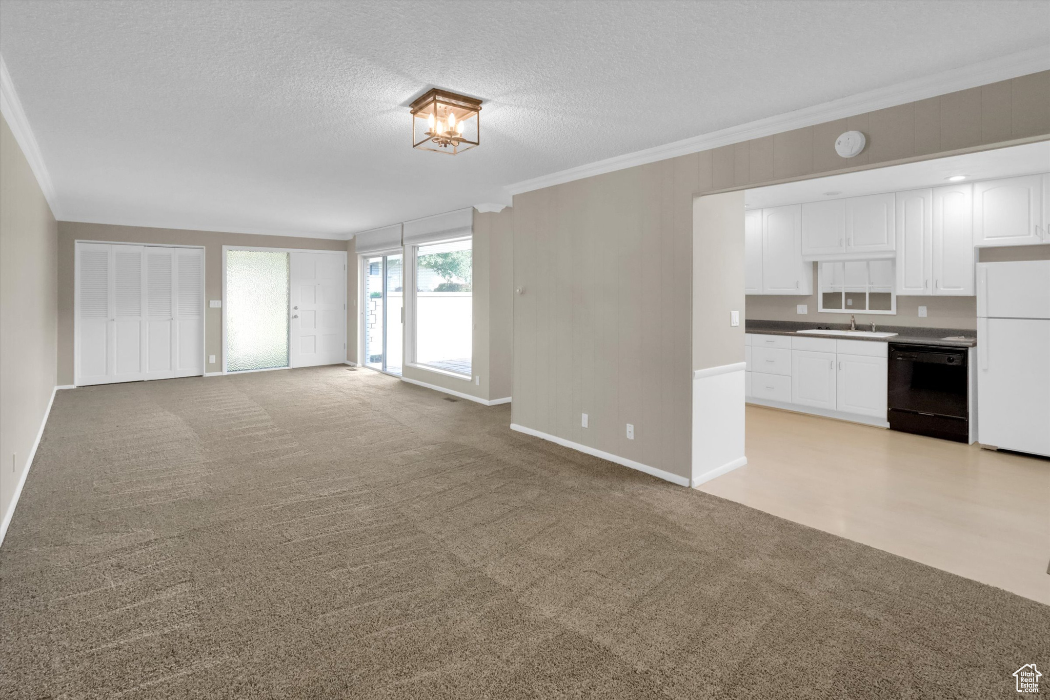 THE COTTONWOODS - Residential