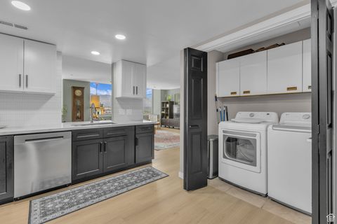 Tiny photo for 44 W BROADWAY S #1601S, Salt Lake City, UT 84101 (MLS # 2100075)