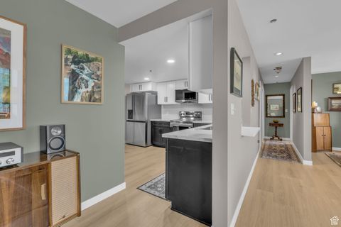 Tiny photo for 44 W BROADWAY S #1601S, Salt Lake City, UT 84101 (MLS # 2100075)