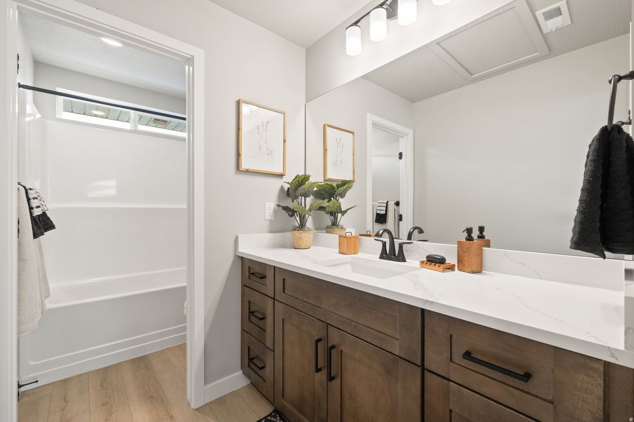 HERONS LANDING - Residential