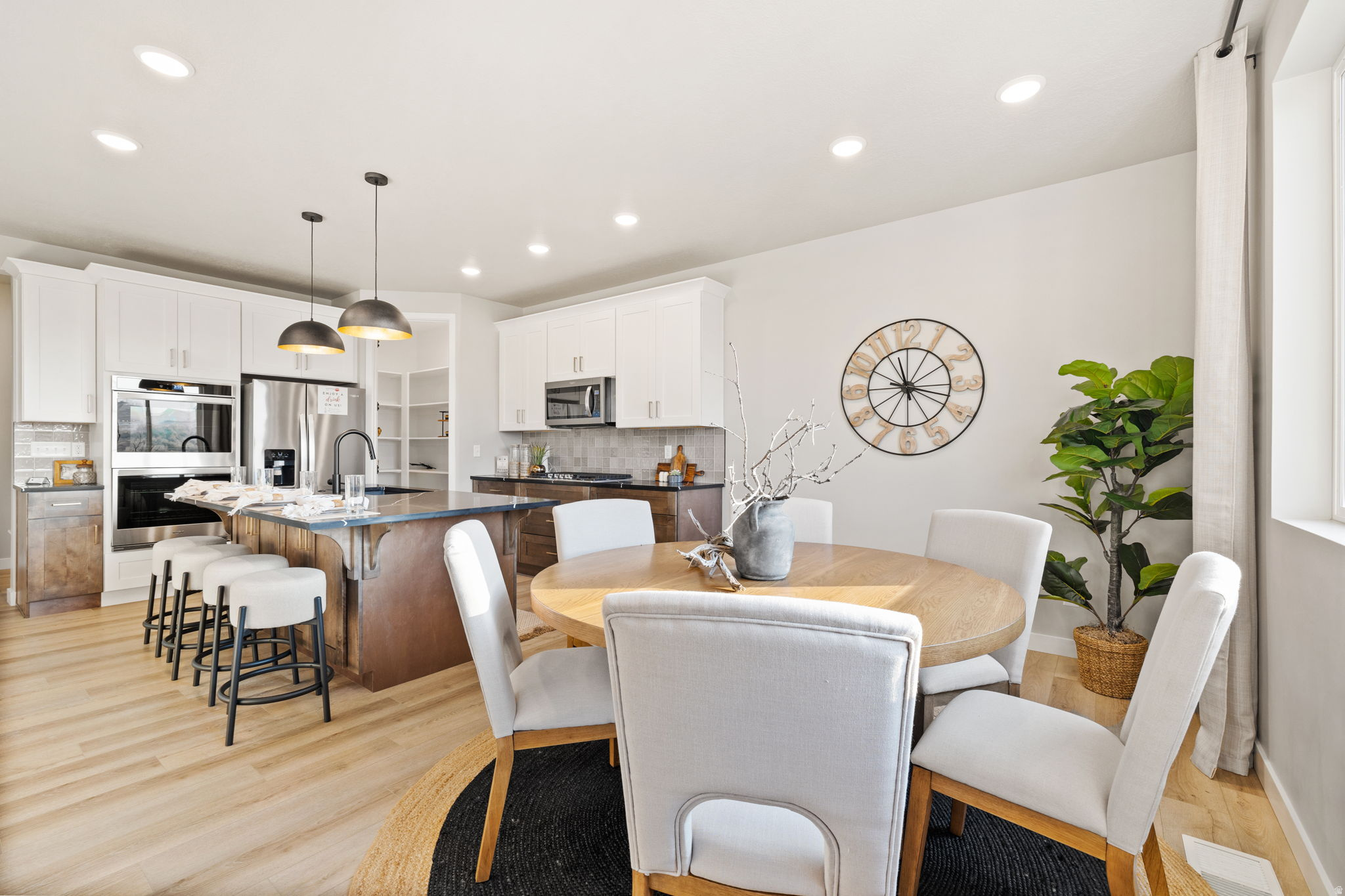 HERONS LANDING - Residential