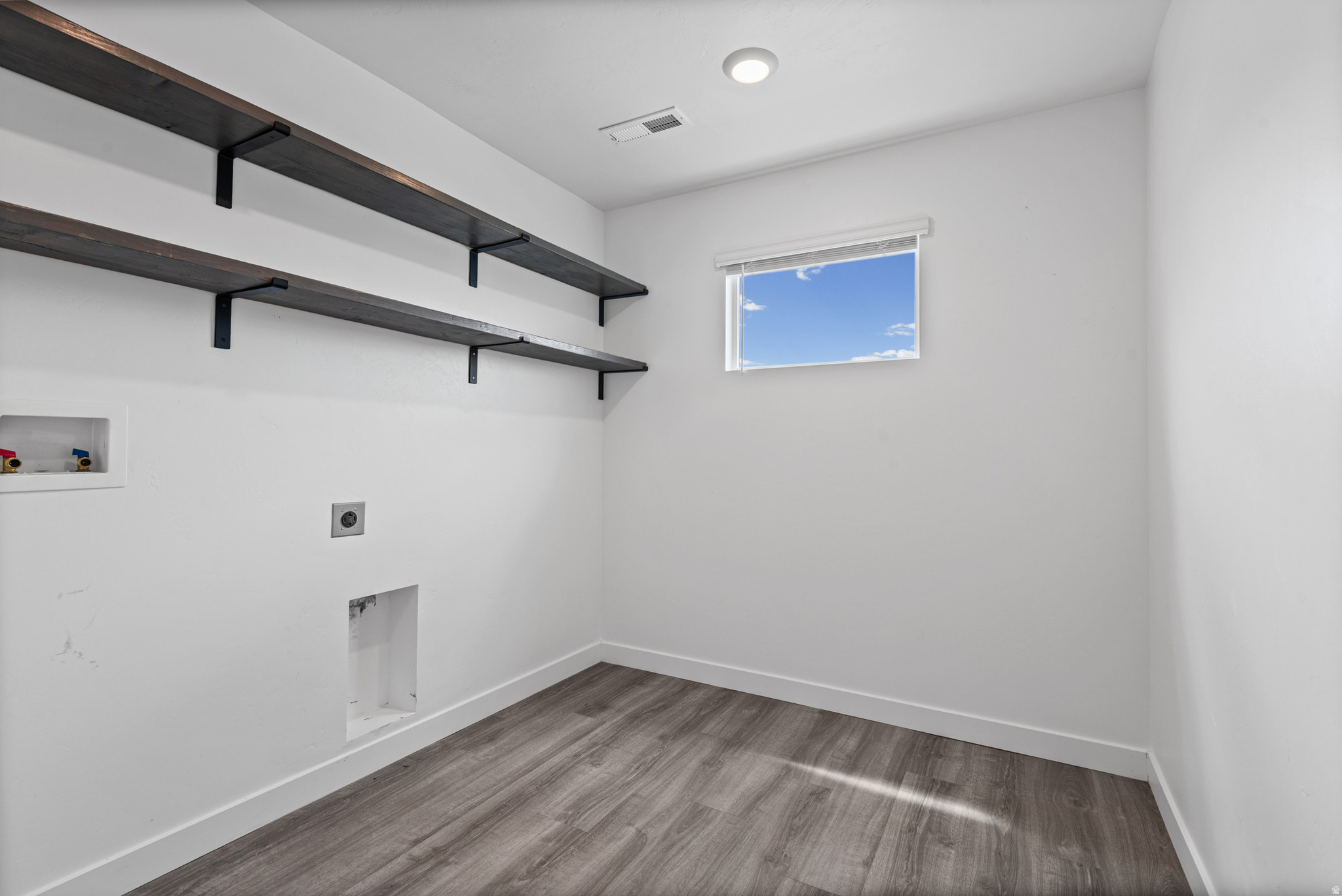 LEXINGTON GREENS - Residential