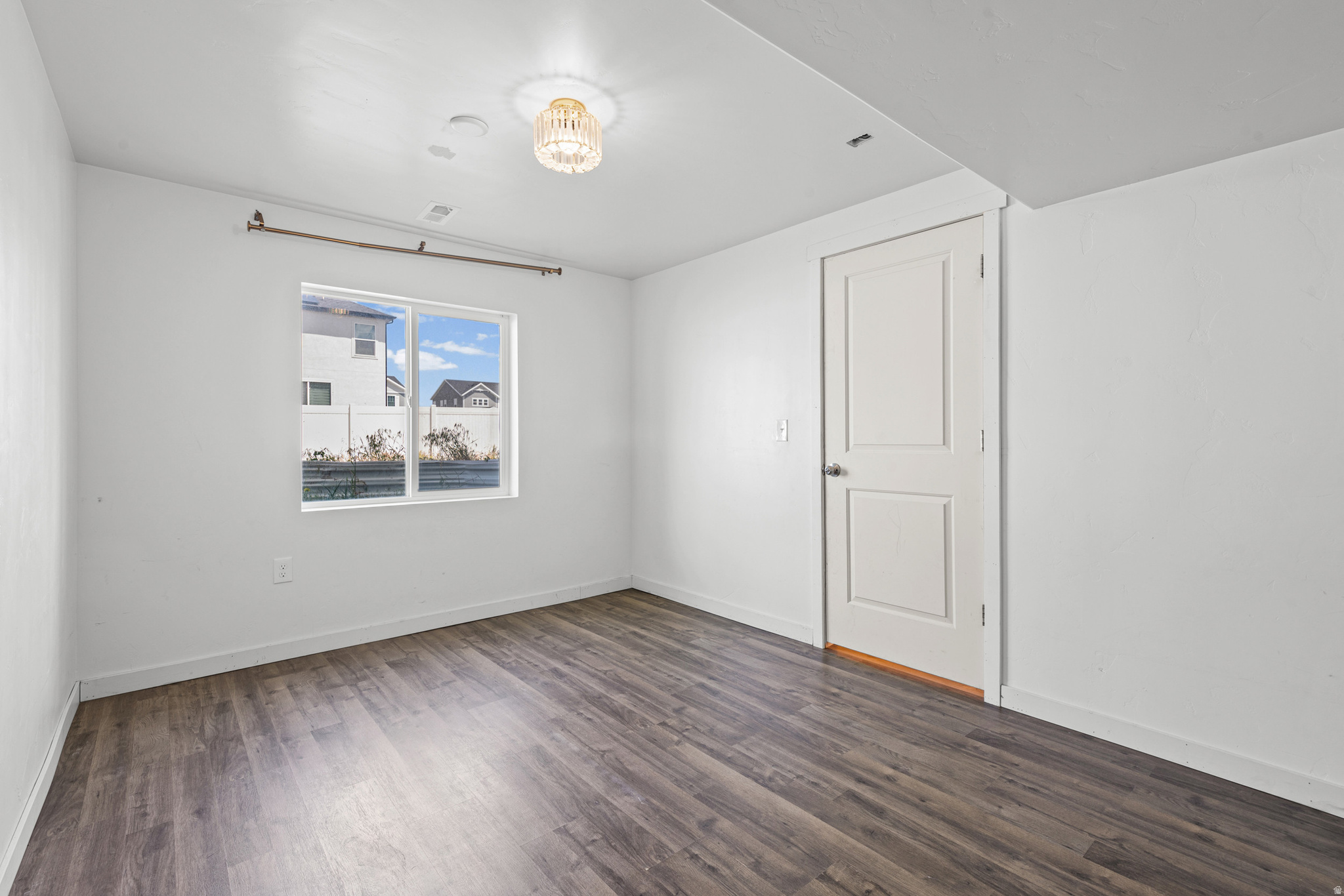 LEXINGTON GREENS - Residential