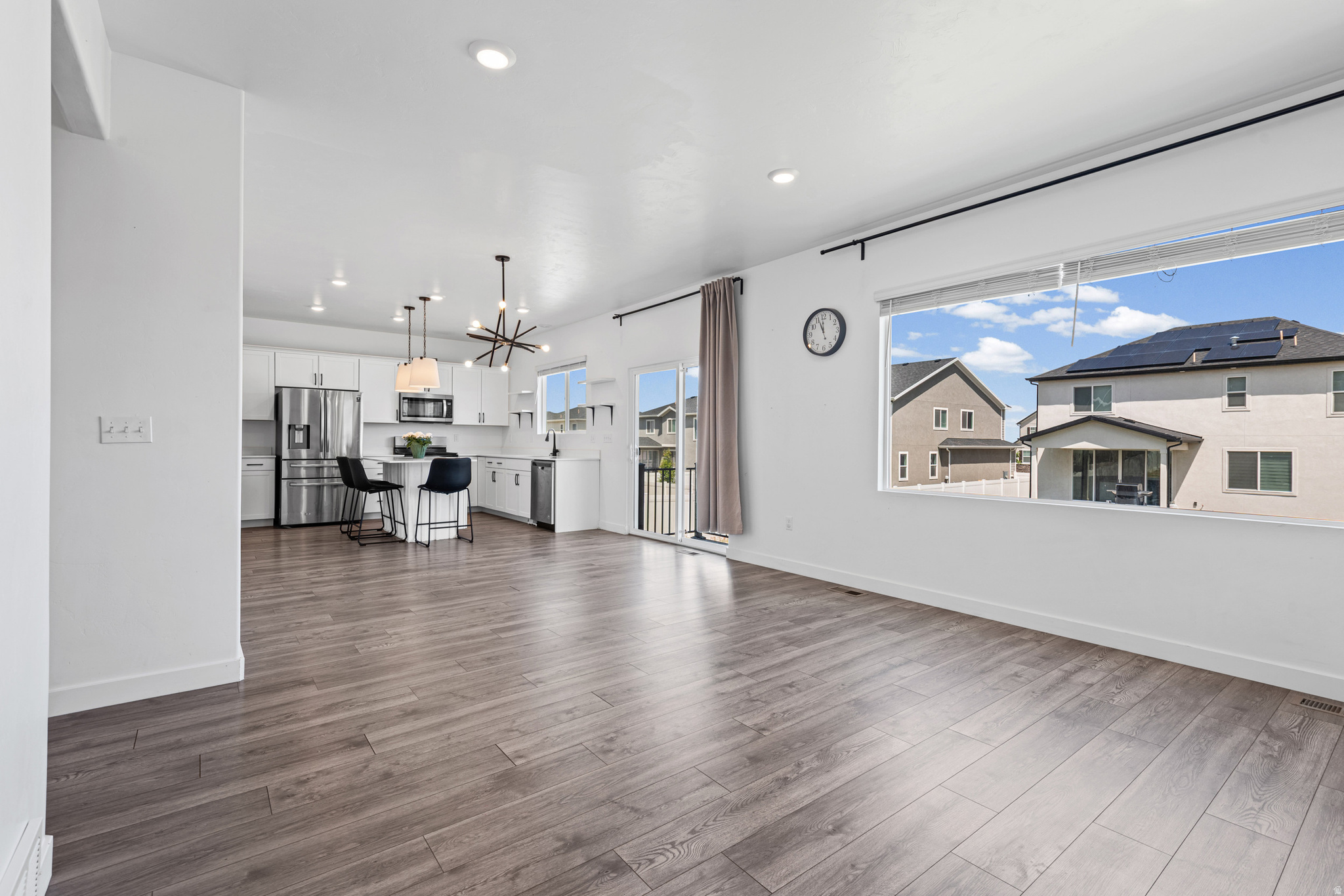 LEXINGTON GREENS - Residential