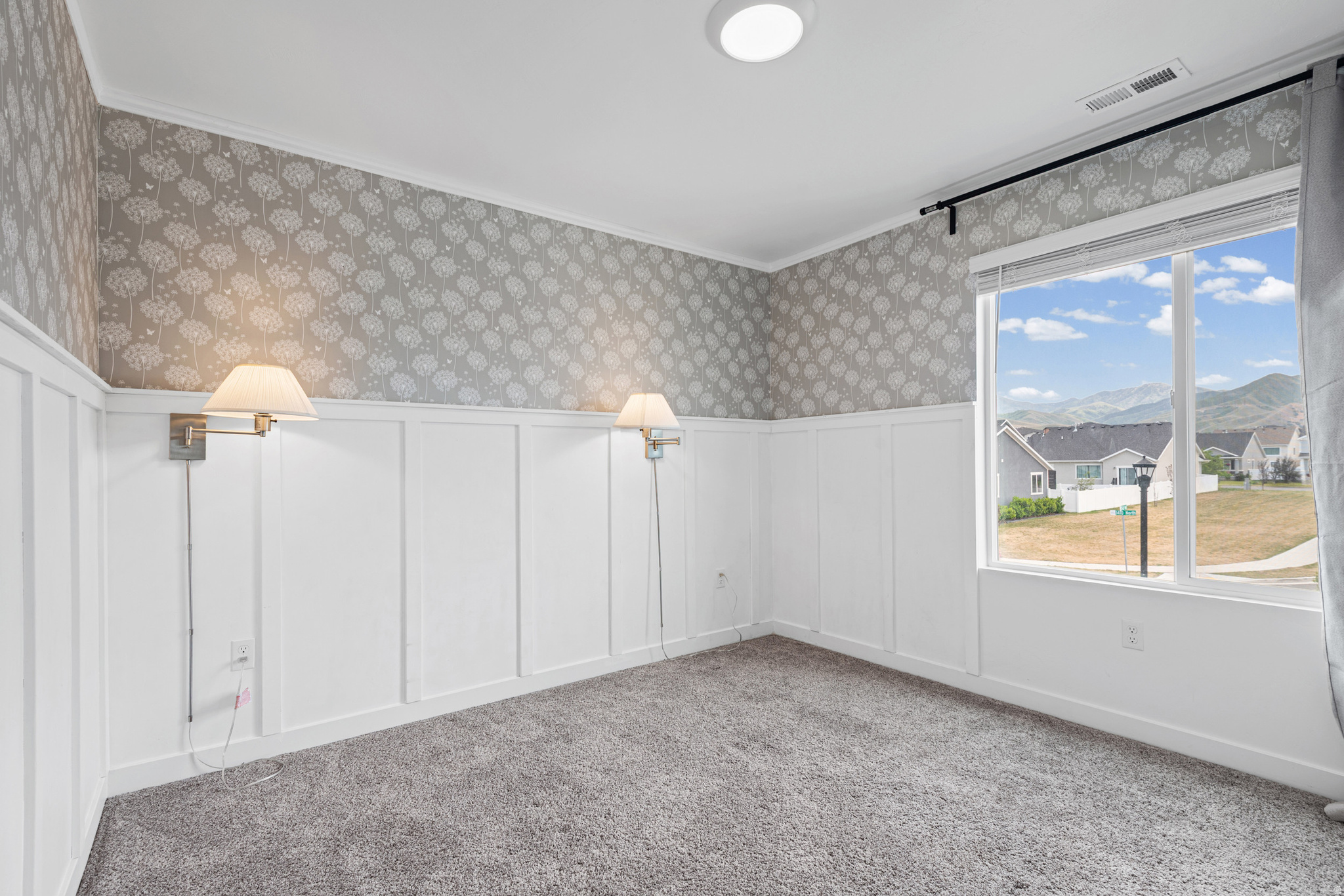 LEXINGTON GREENS - Residential
