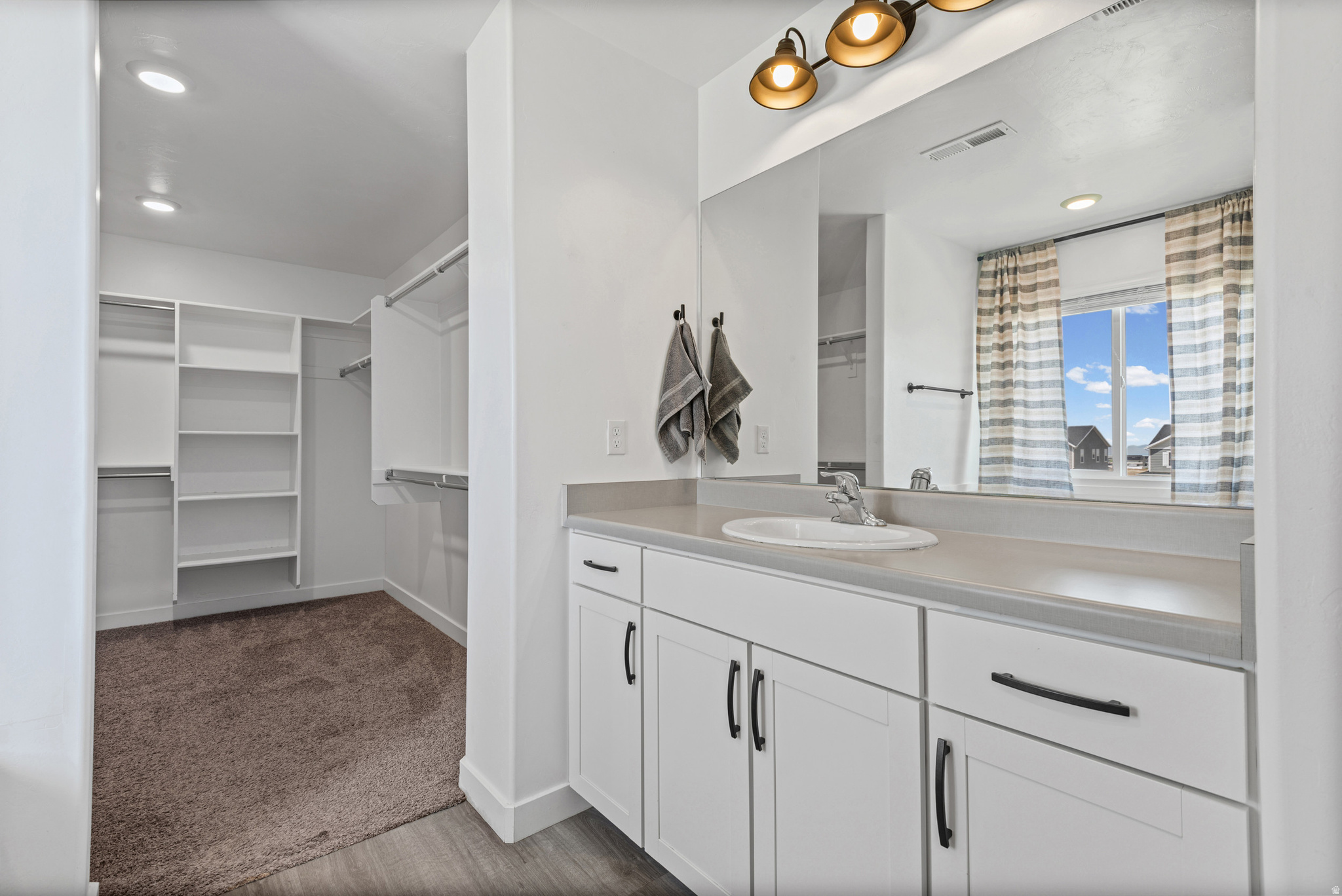LEXINGTON GREENS - Residential