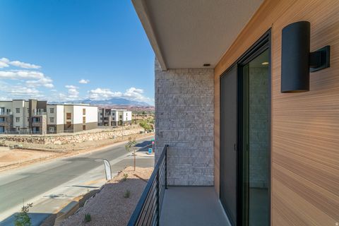 Tiny photo for 2764 W BECCO TRL #64, Saint George, UT 84770 (MLS # 2142519)