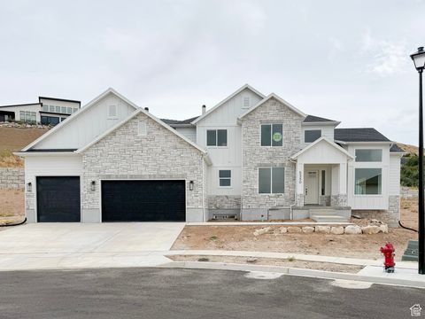 Photo of 5330 N SPRINGVIEW CT #105, Lehi, UT 84043 (MLS # 2062365)