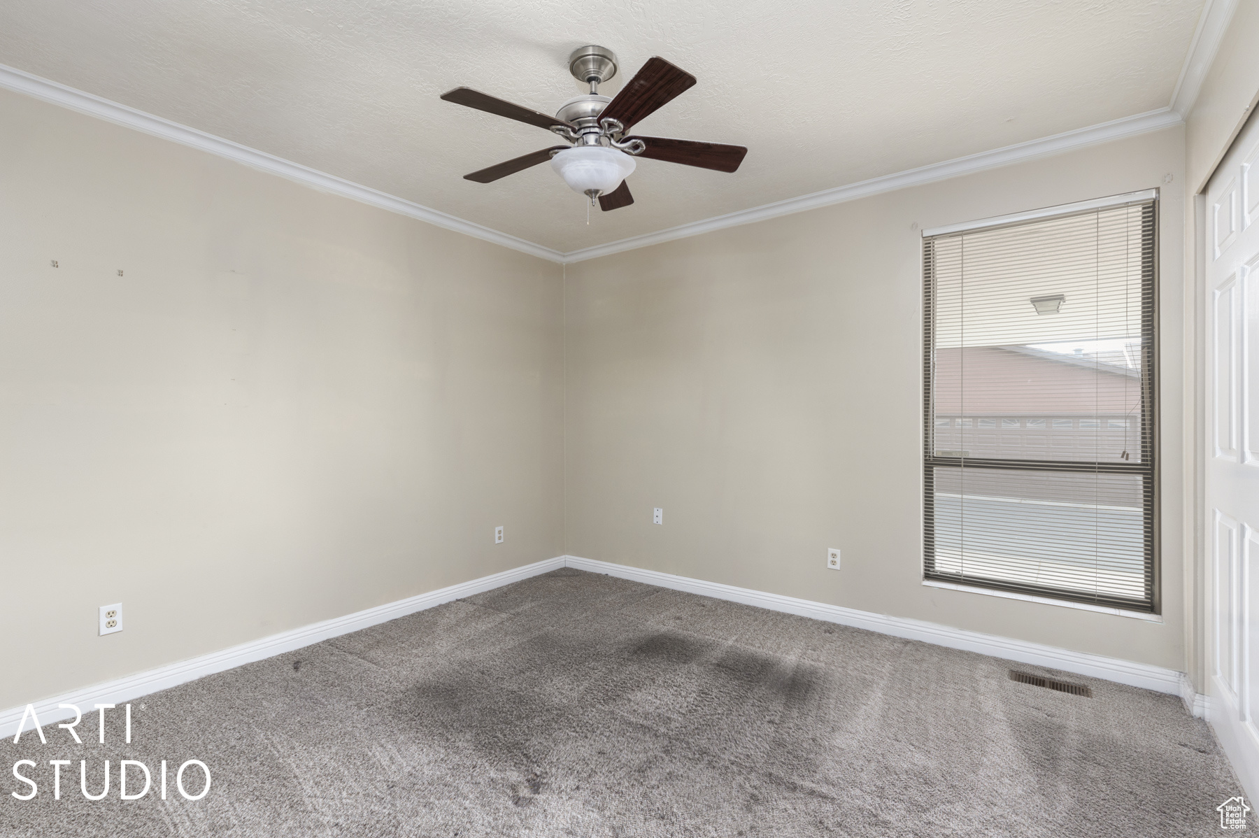 EASTGROVE CONDOMINIUM - Residential
