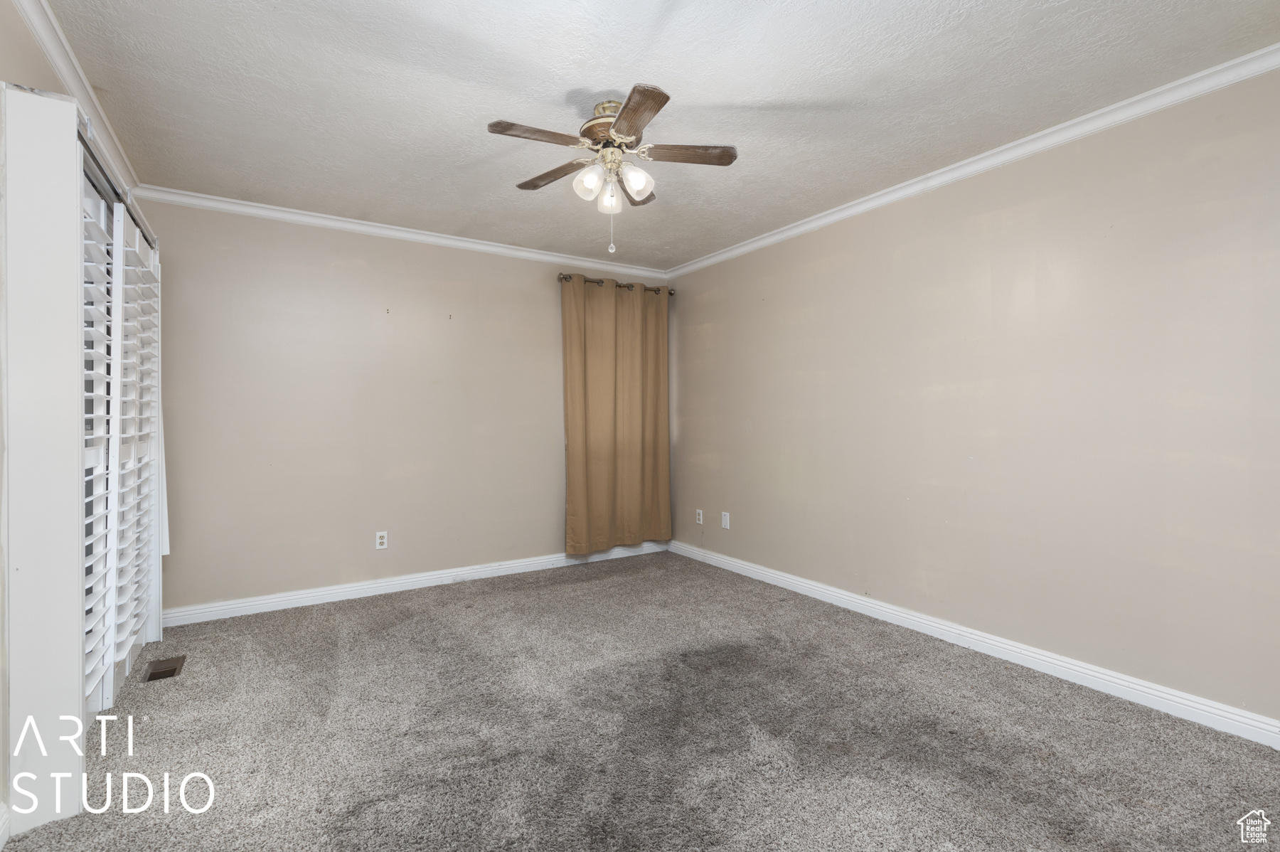 EASTGROVE CONDOMINIUM - Residential