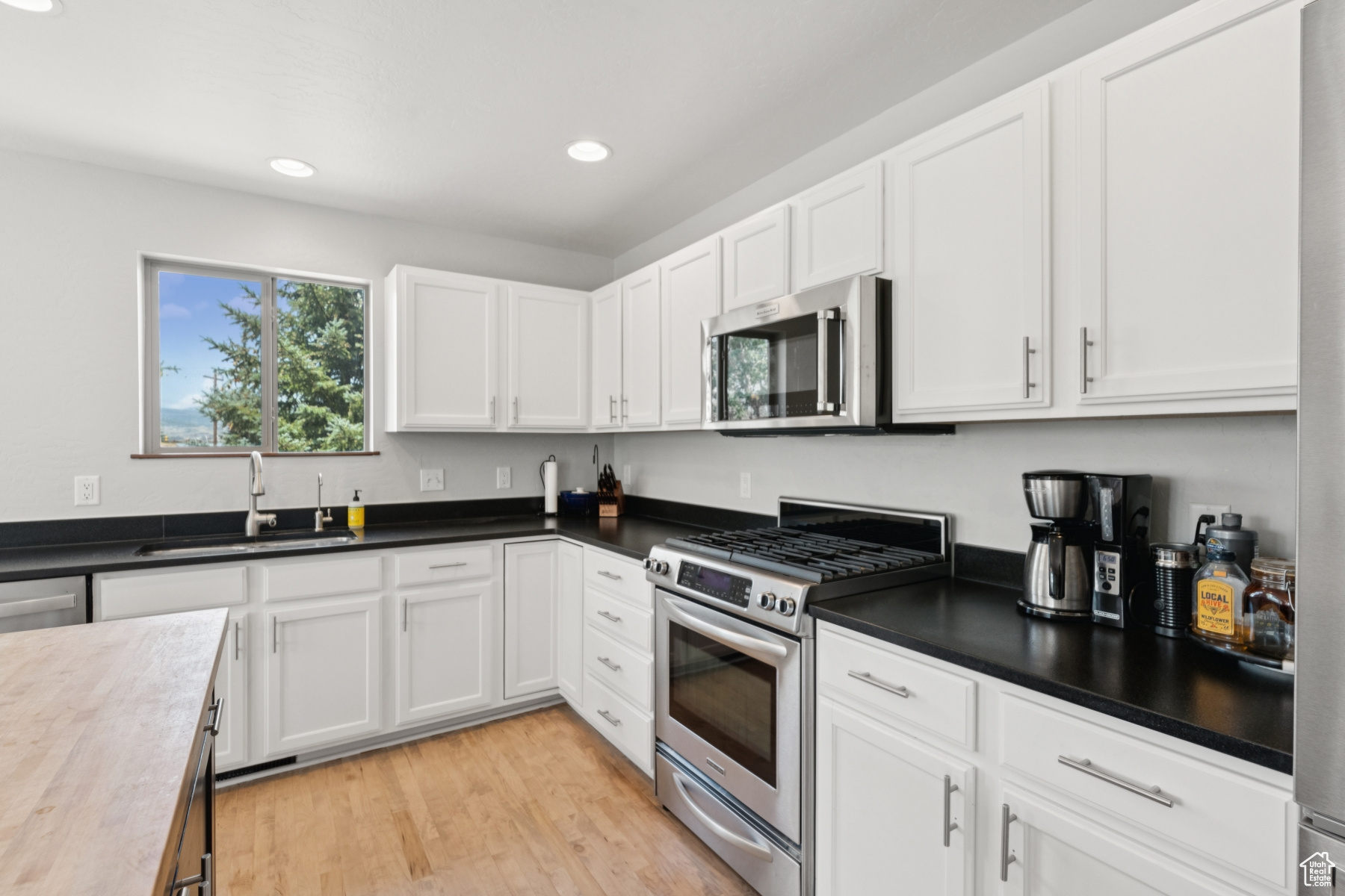 Park City, Utah 84098, United States, 5 Bedrooms Bedrooms, ,3 BathroomsBathrooms,Residential,Active,174150