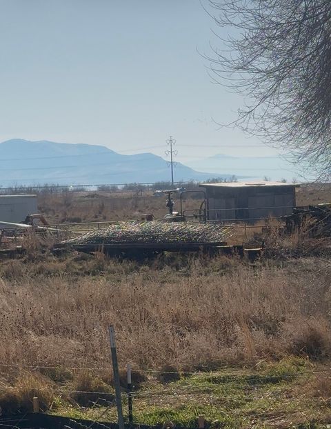 Photo of 1412 S GENEVA RD, Orem, UT 84058 (MLS # 2128402)