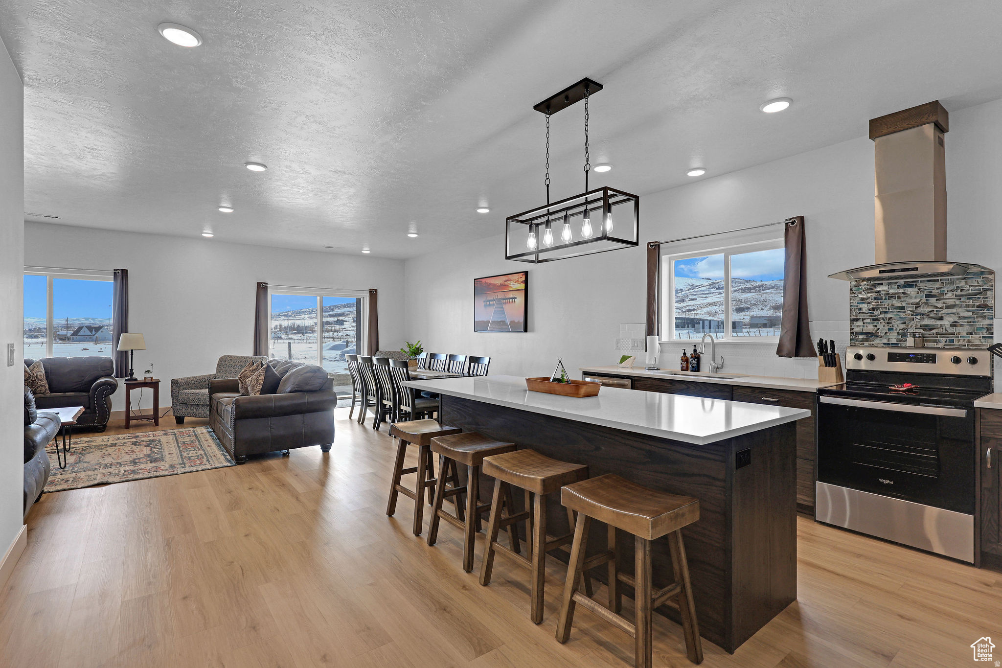 WATERDANCE - Residential