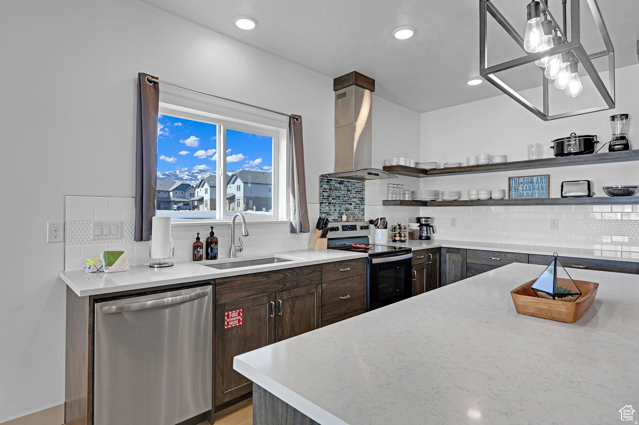 WATERDANCE - Residential