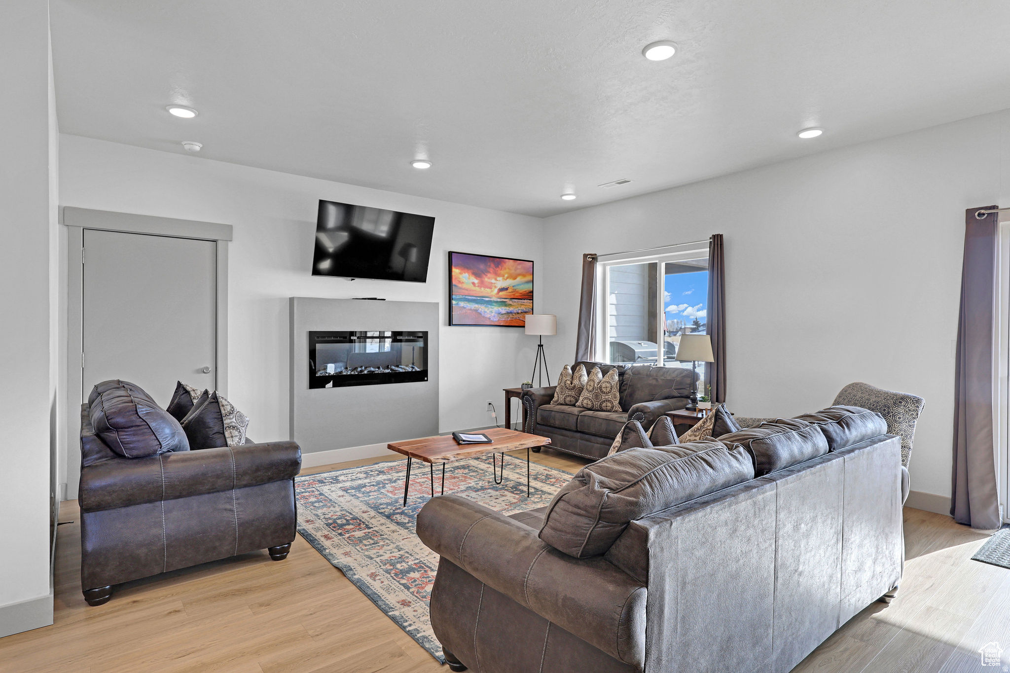 WATERDANCE - Residential