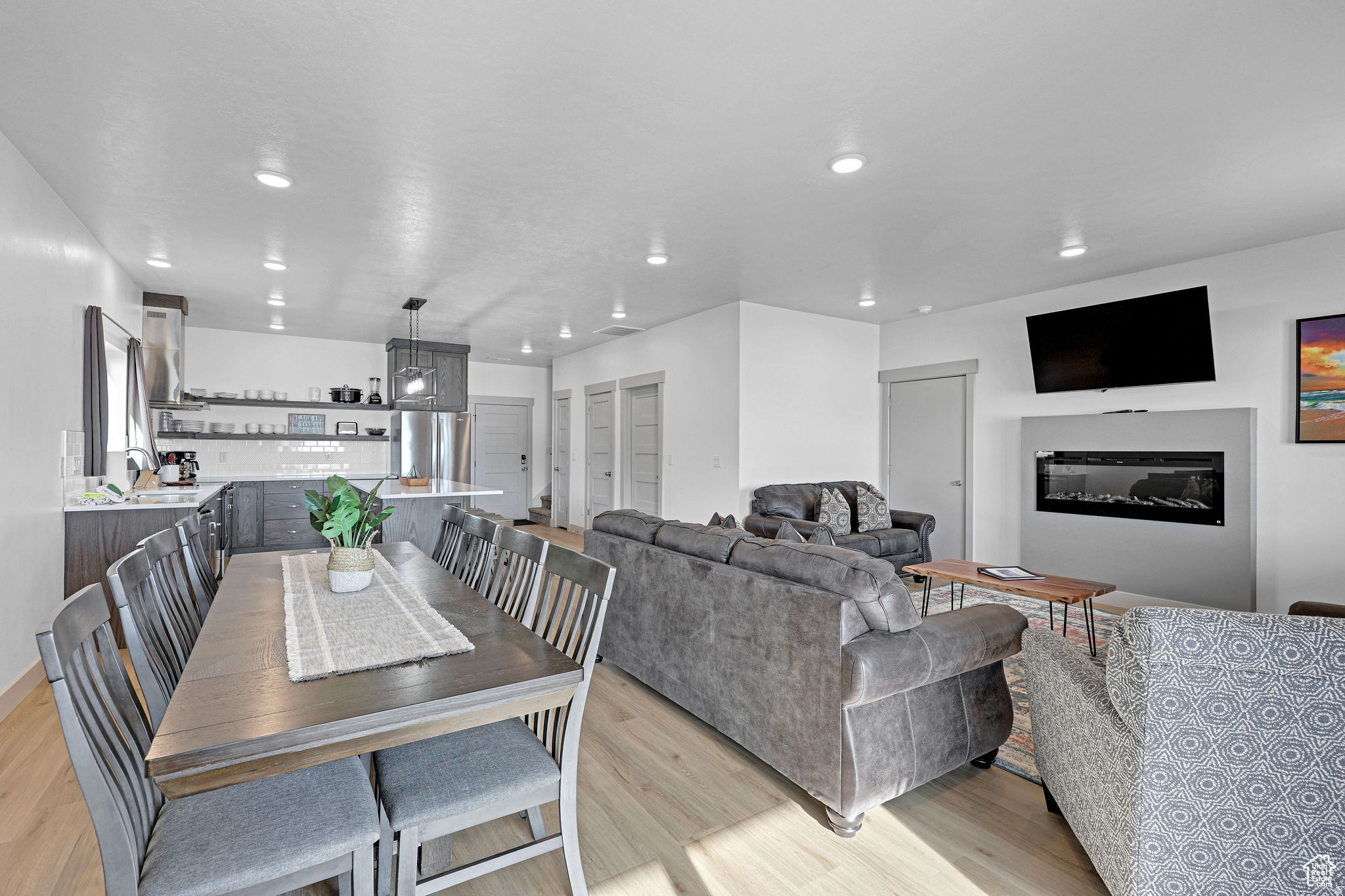 WATERDANCE - Residential