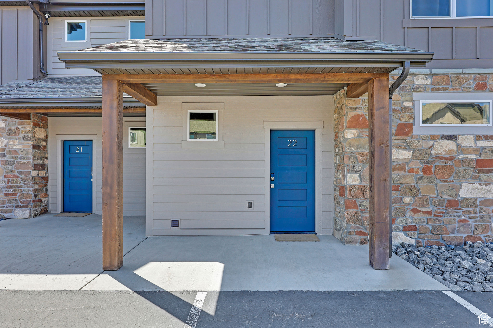 WATERDANCE - Residential