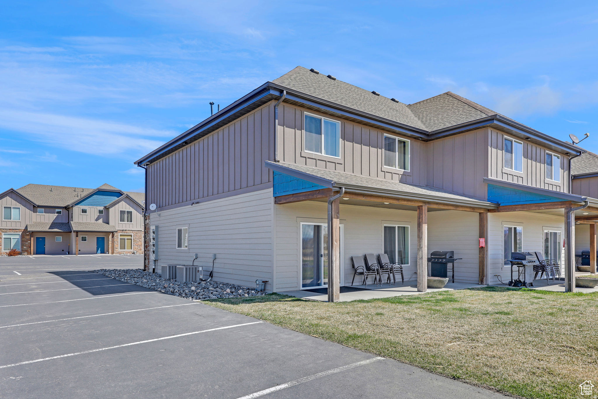 WATERDANCE - Residential