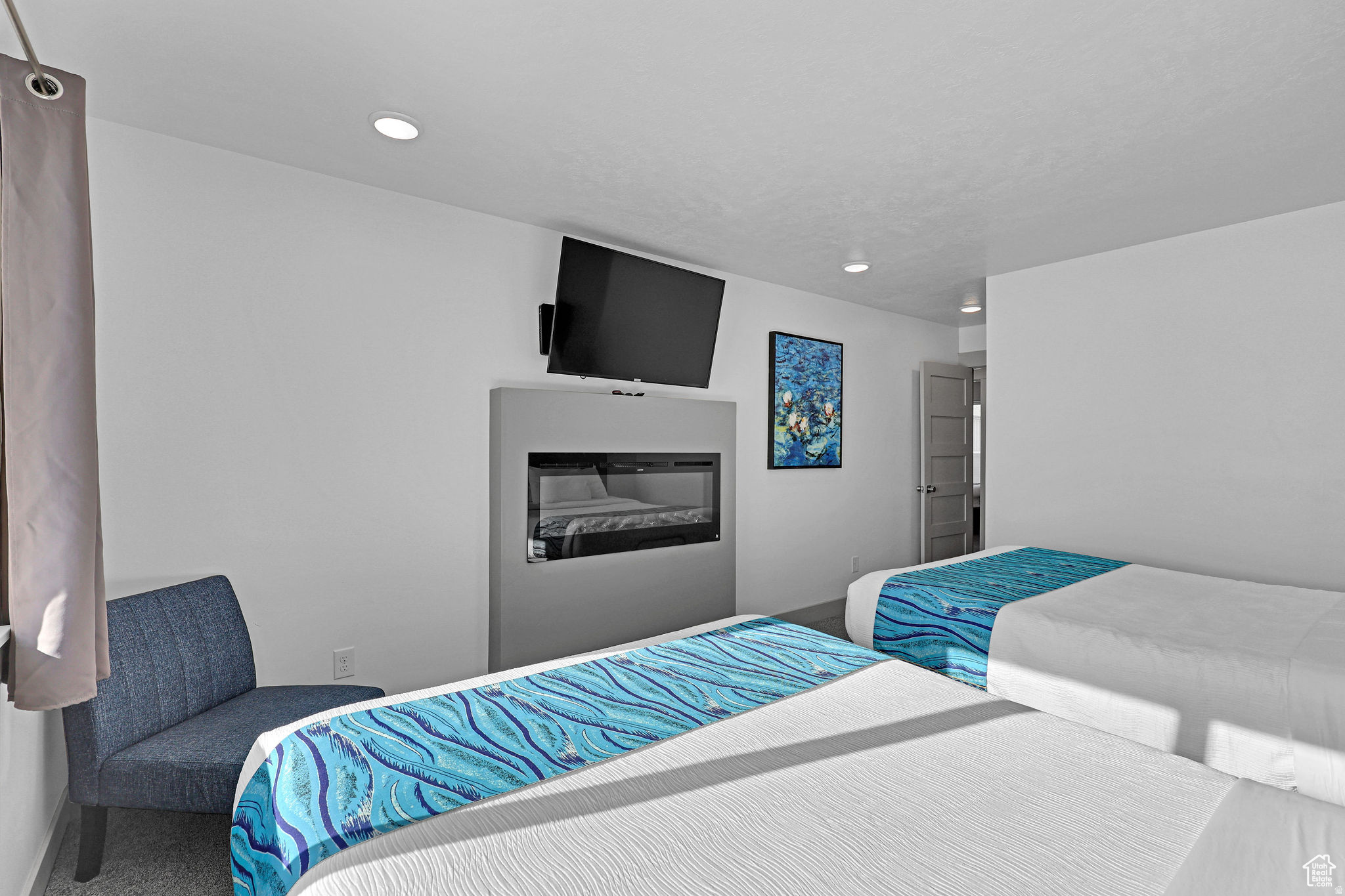 WATERDANCE - Residential